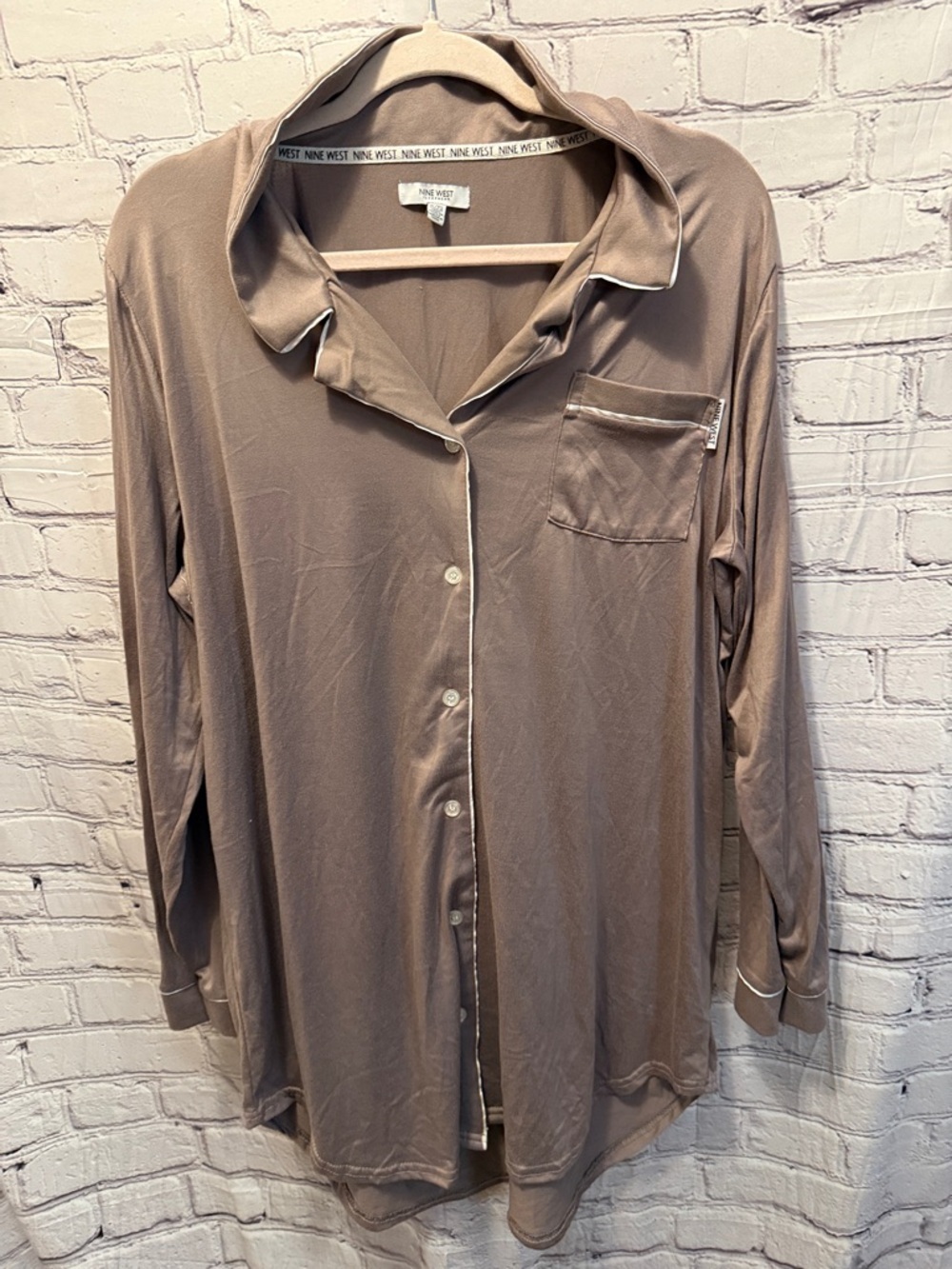 Nine West Taupe/purpleish and White Sleepwear Button-Up night gown